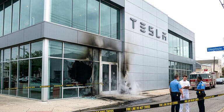 Molotov cocktail allegedly thrown at Tesla sales office in New Orleans